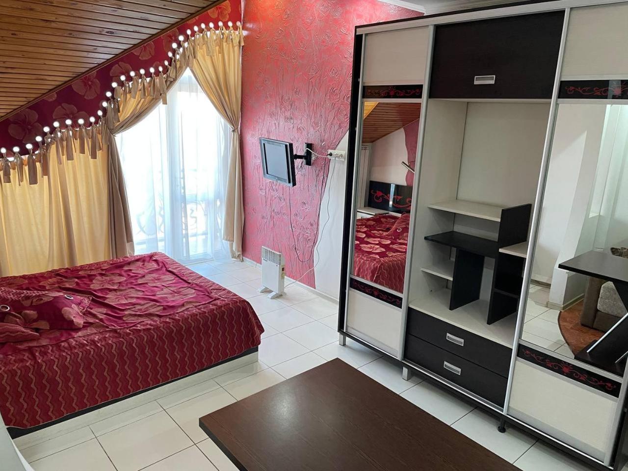Hotel Racu à Comrat Extérieur photo